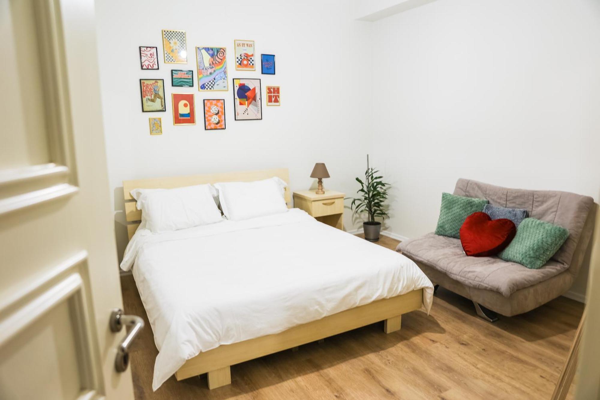 At Bazaar Central Apartment Тирана Екстер'єр фото